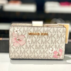 Michael Kors Jet Set Medium Floral Embellished Signature Logo Bi-fold Wallet